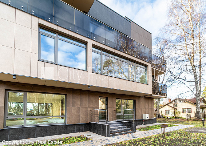 Новостройка, зеленая территория, закрытый двор, бесплатная стоянка во дворе, вход Юрмала - изображение 15