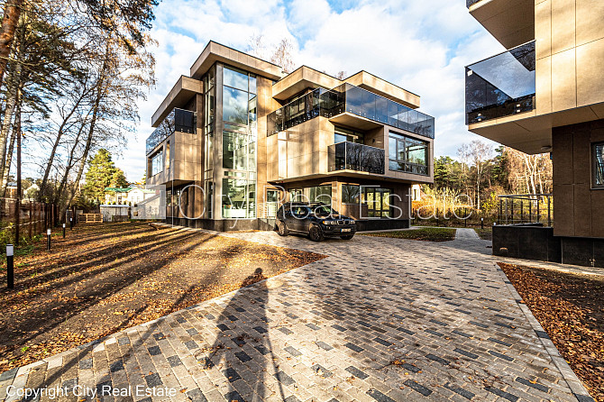 Новостройка, зеленая территория, закрытый двор, бесплатная стоянка во дворе, вход Юрмала - изображение 17