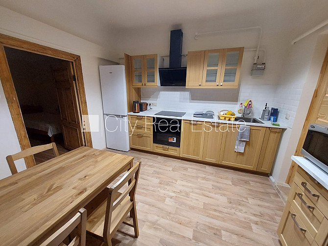 Pagalma māja, slēgts pagalms, vieta automašīnai, istabas izolētas 3 gab., viena istaba Jūrmala - foto 1