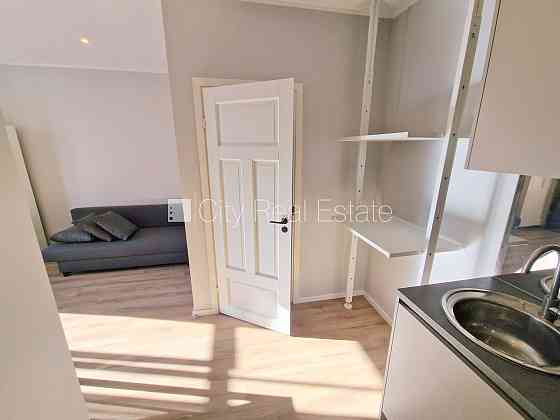 Фасадный дом, реновированный дом, закрытый двор, охраняемая территория, вход с Рига