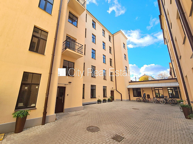 Фасадный дом, реновированный дом, закрытый двор, охраняемая территория, вход с Рига - изображение 18