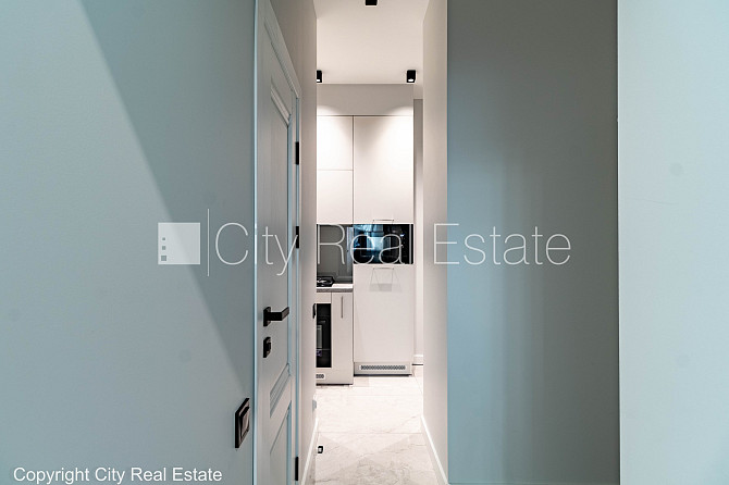 Дом во дворе, реновированный дом, благоустроенный озеленённый двор, закрытый Рига - изображение 7