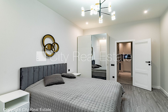 Дом во дворе, реновированный дом, благоустроенный озеленённый двор, закрытый Рига - изображение 5