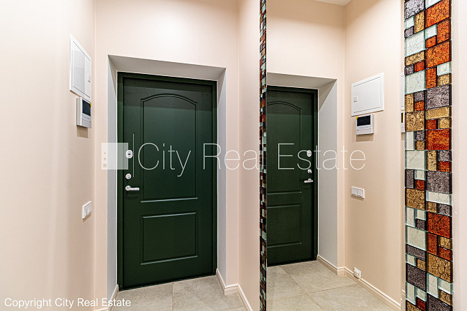 Дом во дворе, реновированный дом, благоустроенный озеленённый двор, закрытый Рига - изображение 20