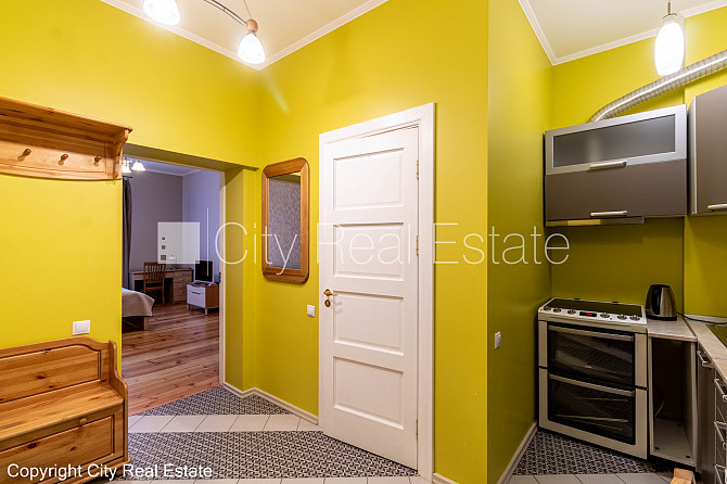 Šo dzīvokli izīrē pa diennaktīm (īstermiņa īre), īres cena sludinājumā norādīta par Rīga - foto 3