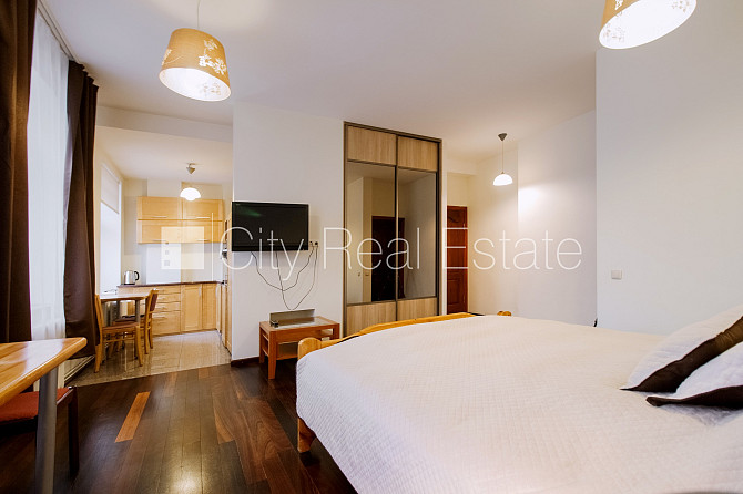 Šo dzīvokli izīrē pa diennaktīm (īstermiņa īre), īres cena sludinājumā norādīta par Rīga - foto 7