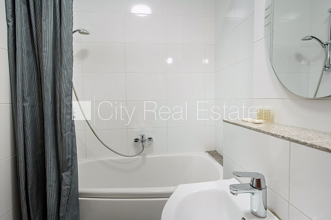 Šo dzīvokli izīrē pa diennaktīm (īstermiņa īre), īres cena sludinājumā norādīta par Rīga - foto 17