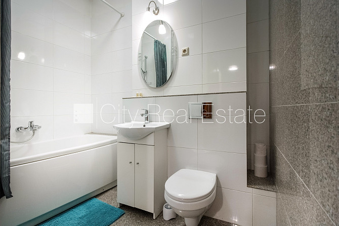 Pagalma māja, slēgts pagalms, objektu apsargā fiziskā apsardze, ieeja no pagalma, pagalmā Rīga - foto 19