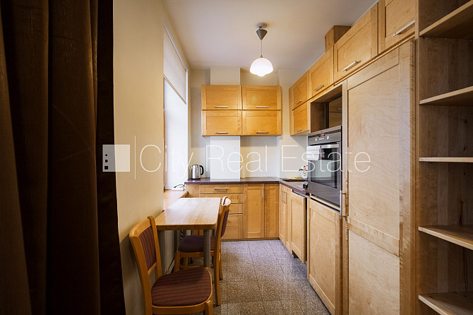 Pagalma māja, slēgts pagalms, objektu apsargā fiziskā apsardze, ieeja no pagalma, pagalmā Rīga - foto 11