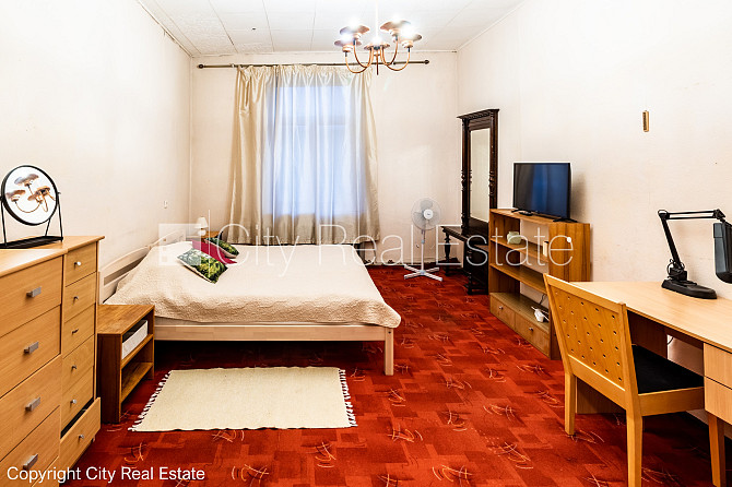 Šo dzīvokli izīrē pa diennaktīm (īstermiņa īre), īres cena sludinājumā norādīta par Rīga - foto 1