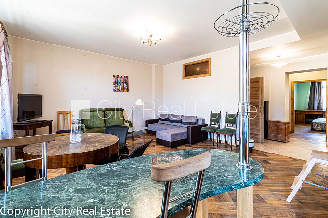 Дом во дворе, реновированный дом, закрытый двор, лифт, лестничная клетка после Рига - изображение 15