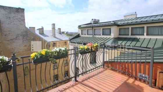 Эта квартира сдается в аренду посуточно (краткосрочная аренда), стоимость аренды Рига