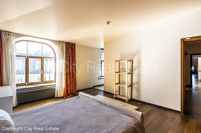 Fasādes māja, renovēta māja, slēgts pagalms, luksuss apartamenti , mansards, kāpņu telpa Rīga - foto 15