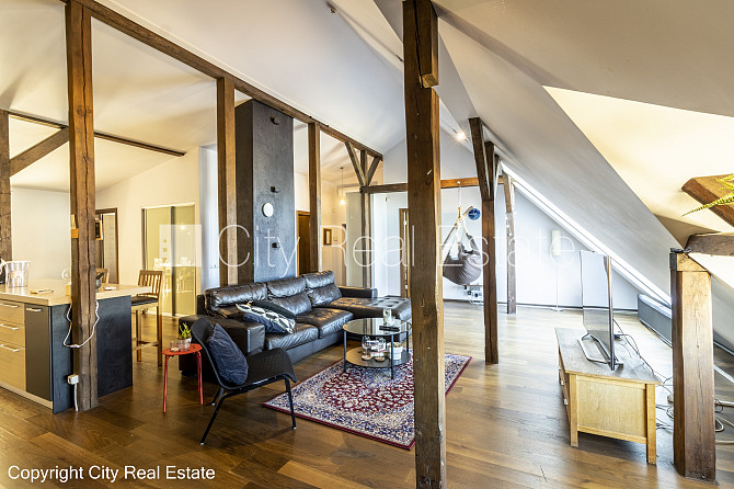 Fasādes māja, renovēta māja, slēgts pagalms, luksuss apartamenti , mansards, kāpņu telpa Rīga - foto 4