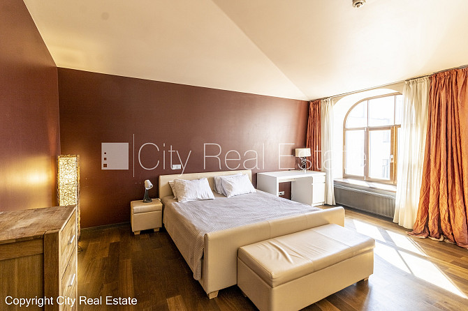 Fasādes māja, renovēta māja, slēgts pagalms, luksuss apartamenti , mansards, kāpņu telpa Rīga - foto 12