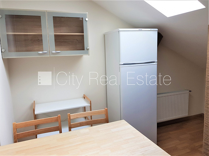 Фасадный дом, закрытый двор, мансарда, изолированная комната 2 шт., центральное Рига - изображение 13