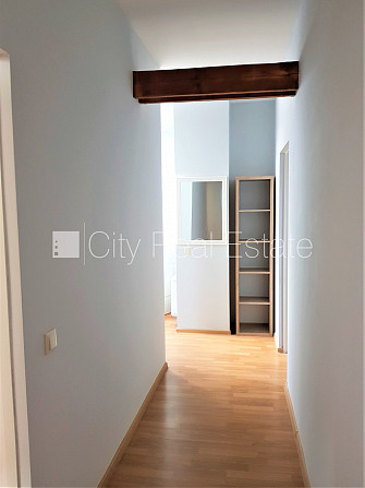 Фасадный дом, закрытый двор, мансарда, изолированная комната 2 шт., центральное Рига - изображение 15