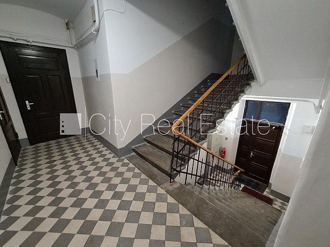 Дом во дворе, благоустроенный озеленённый двор, закрытая территория, возможность Рига - изображение 15