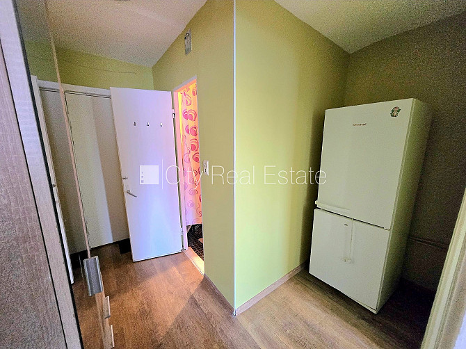 Реновированный дом, благоустроенная озеленённая территория, вход с улицы и со Салдус и район - изображение 11