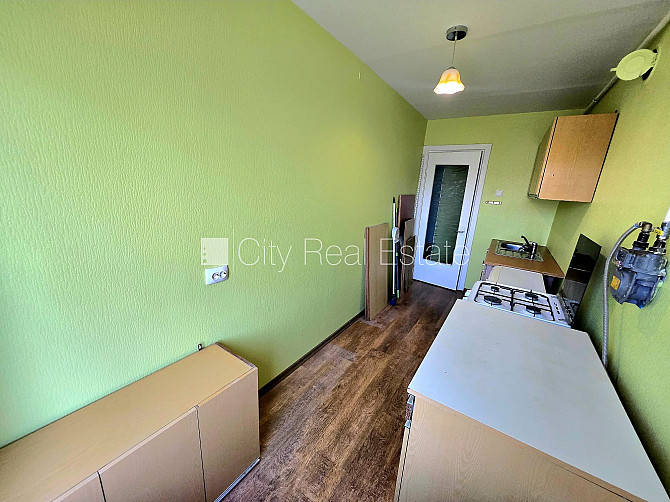 Реновированный дом, благоустроенная озеленённая территория, вход с улицы и со Салдус и район - изображение 9