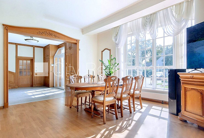 Labiekārtots apzaļumots pagalms, garāža divām automašīnām, veranda, baseins, sauna, Jūrmala - foto 6