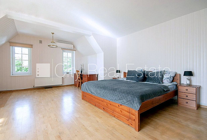 Labiekārtots apzaļumots pagalms, garāža divām automašīnām, veranda, baseins, sauna, Jūrmala - foto 16