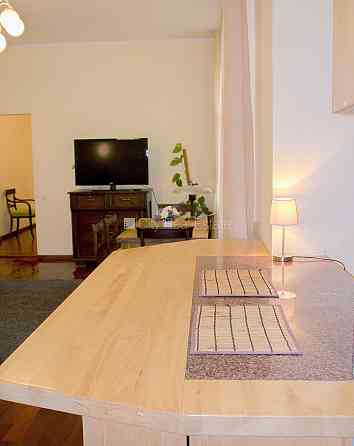 Эта квартира сдается в аренду посуточно (краткосрочная аренда), стоимость аренды Rīga