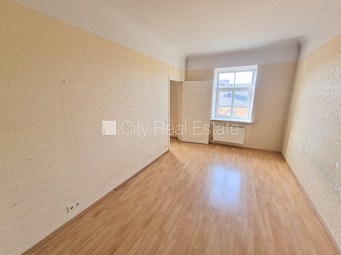 Дом во дворе, возможность аренды парковки, охраняемая автостоянка, вход с улицы и Рига - изображение 20