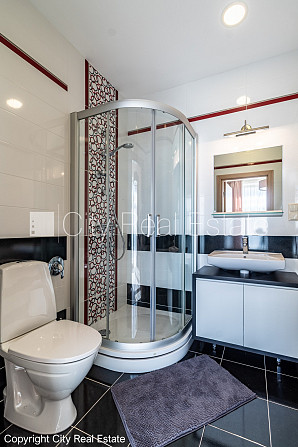 Zeme īpašumā, jaunceltne, zaļā teritorija, slēgts pagalms, teritorijas iebrauktuves vārti Jūrmala - foto 16