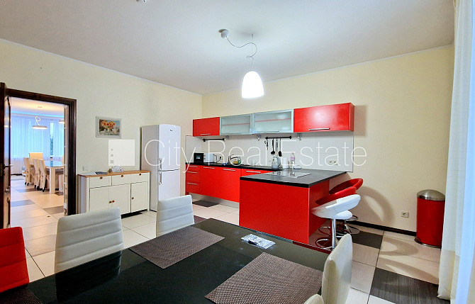 Privātmāja, labiekārtota apzaļumota teritorija 1800 m2, iežogota teritorija, teritorijas Jūrmala - foto 9