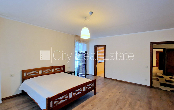 Privātmāja, labiekārtota apzaļumota teritorija 1800 m2, iežogota teritorija, teritorijas Jūrmala - foto 14