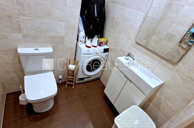 Новостройка, благоустроенный озеленённый двор, въездные ворота оснащены Юрмала - изображение 15