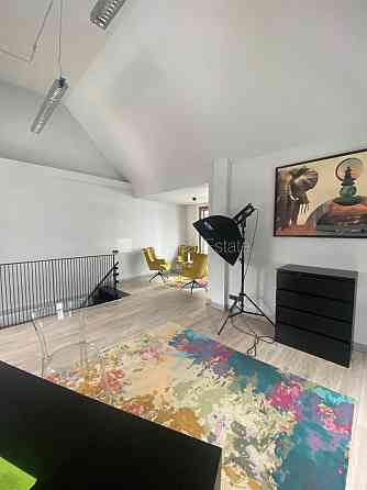 Фасадный дом, реновированный дом, вход с улицы, электрическое отопление, полная Рига