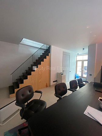 Фасадный дом, реновированный дом, вход с улицы, электрическое отопление, полная Рига - изображение 10