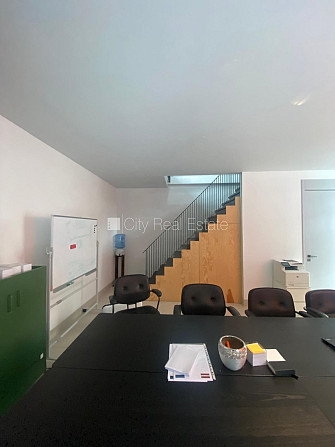 Фасадный дом, реновированный дом, вход с улицы, электрическое отопление, полная Рига - изображение 9