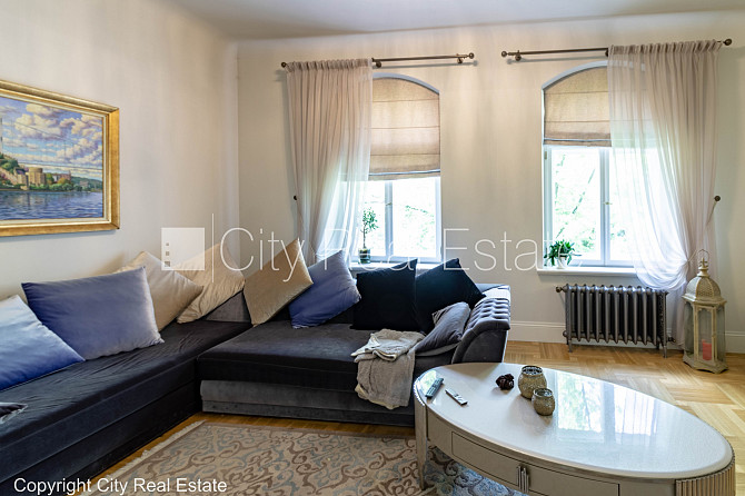 Фасадный дом, реновированный дом, вход с улицы и со двора, количество спален 3 шт., Рига - изображение 4