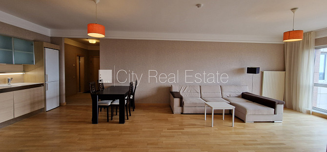 Проект - Panorama Plaza (Панорама Плаза), новостройка, въездные ворота оснащены Рига - изображение 2