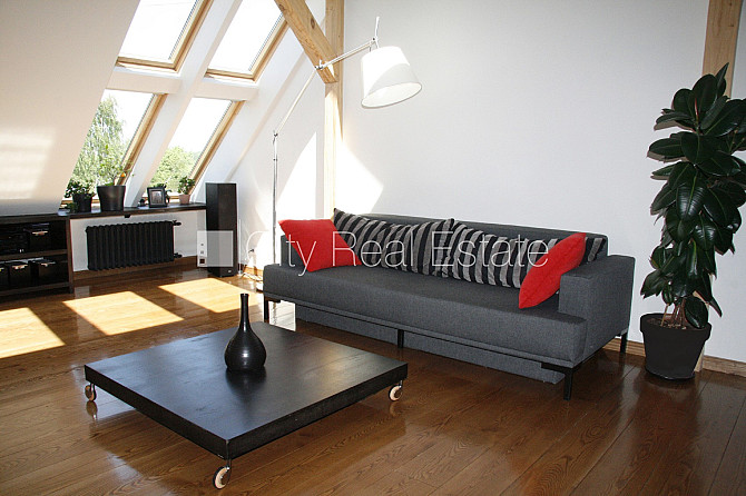 Fasādes māja, mansards, kāpņu telpa pēc kapitālā remonta, franču balkons, jumta terase, Rīga - foto 7