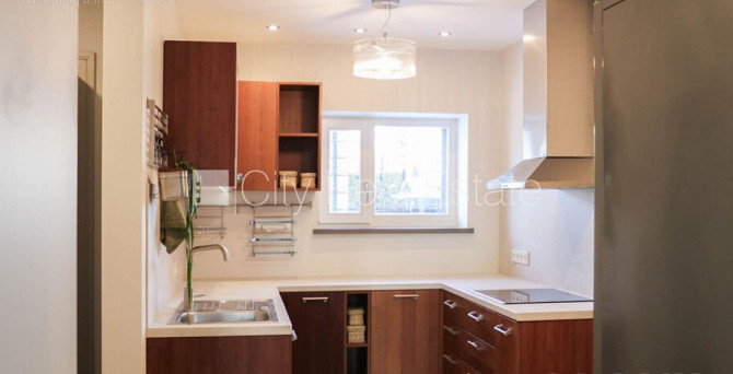 Таунхаус, реновированный дом, количество квартир в здании 2 шт., благоустроенный Рига - изображение 8