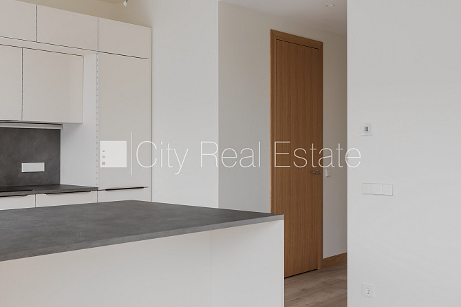 Фасадный дом, реновированный дом, закрытый двор, возможность аренды парковки, Рига - изображение 4