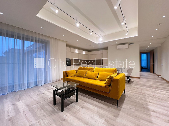 Fasādes māja, renovēta māja, energo efektīva māja, slēgts pagalms, iespēja nomāt Rīga - foto 2