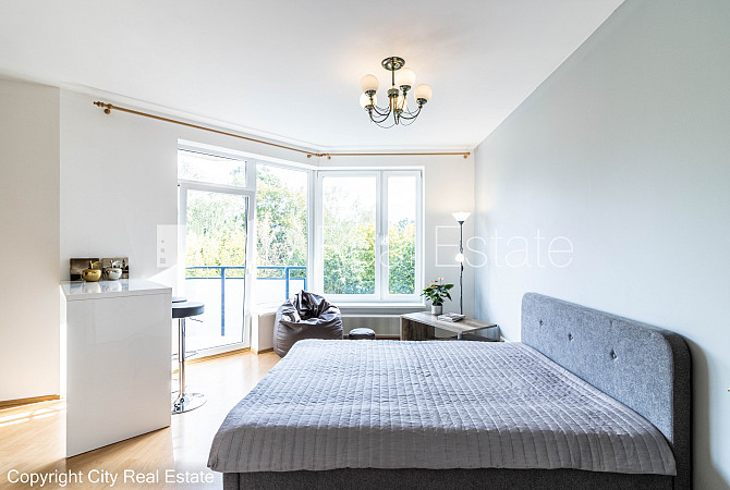 Projekts - Duntes Ozoli, vieta automašīnai, ir lifts, balkons, logi vērsti uz parka pusi, studio Rīga - foto 3