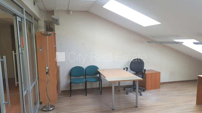 Renovēta māja, viena kvadrātmetra apsaimniekošanas maksa mēnesī  2.03 EUR, maksas stāvvieta, Rīgas rajons - foto 9