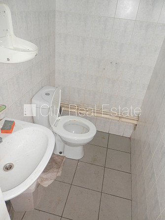 Fasādes māja, renovēta māja, vieta vairākām automašīnām, apsargāta autostāvvieta, Rīga - foto 15