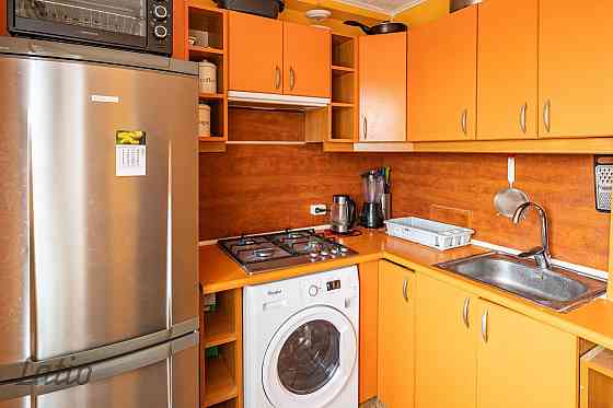 Tiek pārdots jauks 2(1,5) istabu dzīvoklis Daugavpilī, Rēzeknes ielā 5A.
Kopējā platība  38,9 m.
Dzī Рига