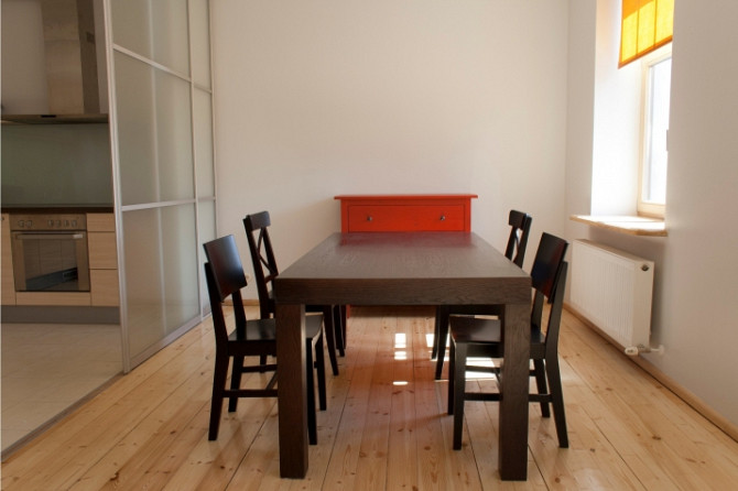A spacious and bright 3-room apartment in the center of Riga is for sale. The apartment is quiet, wa Рига - изображение 6