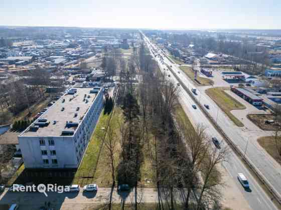 Продаётся трёхэтажное здание с территорией по адресу ул. Латгалес 433H, Рига. Rīga