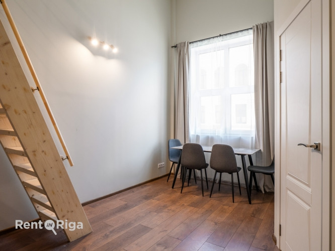 Pieejams unikāls lofta tipa dzīvoklis jaunajā projektā Katolu ielā 11  ar augstvērtīgu Rīga - foto 1