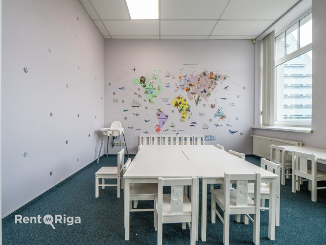 Birojs Pārdaugavā, pretī "Gaismas pils" bibliotēkai.  Platība sastāv no vienas lielas telpas (140 kv Рига - изображение 5