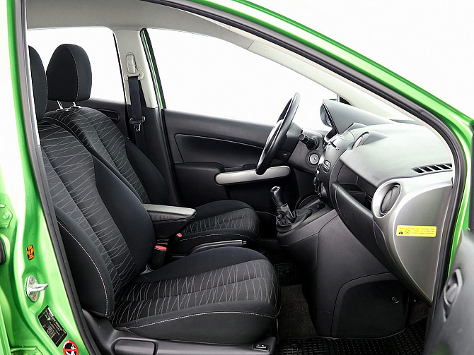 Mazda 2 Elegance 1.3 63kW Tallina - foto 6